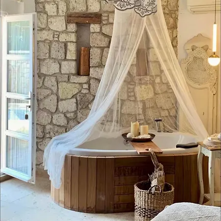 מלון The Passion Alacati 5*